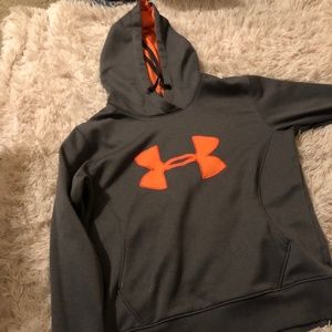 Under Armor SweatShirt